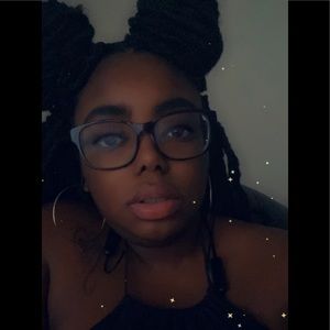 Meet your Posher, Javacia